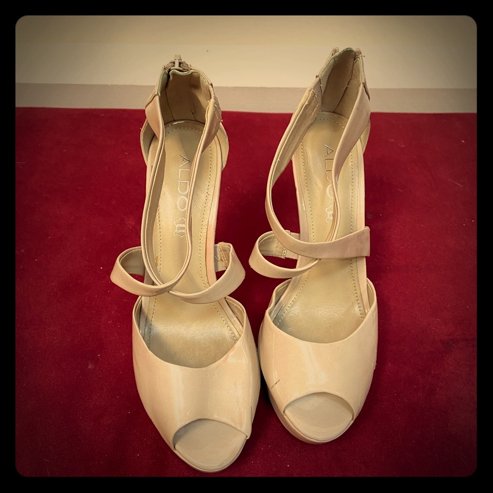 ALDO size 8 Heels